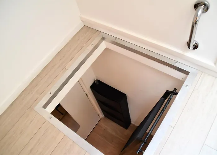 Grand Studio-mezzanine-centre