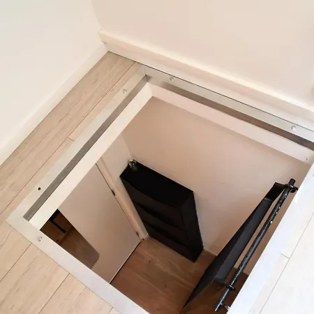 Grand Studio-mezzanine-centre